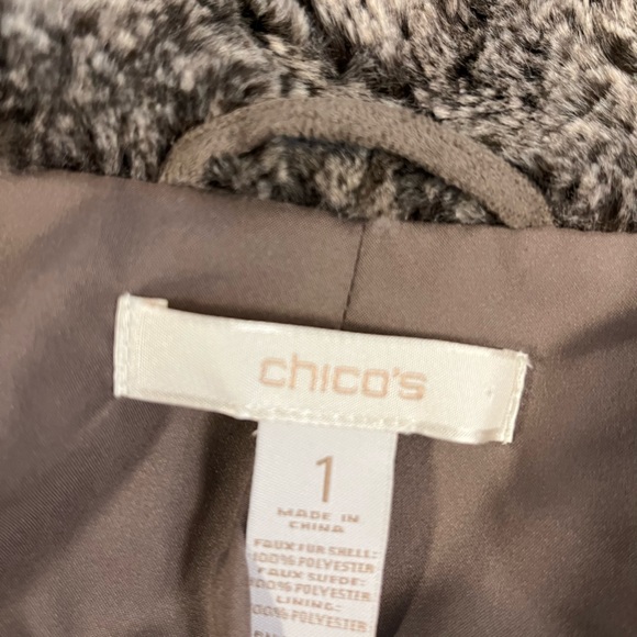 EUC Chico’s Faux Fur Vest Size 1 - Picture 7 of 8